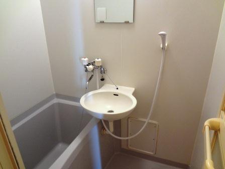 レオパレスシャルマン 浴室乾燥機付き