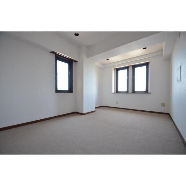 綾東ヴィレッジ弐番館 リビング