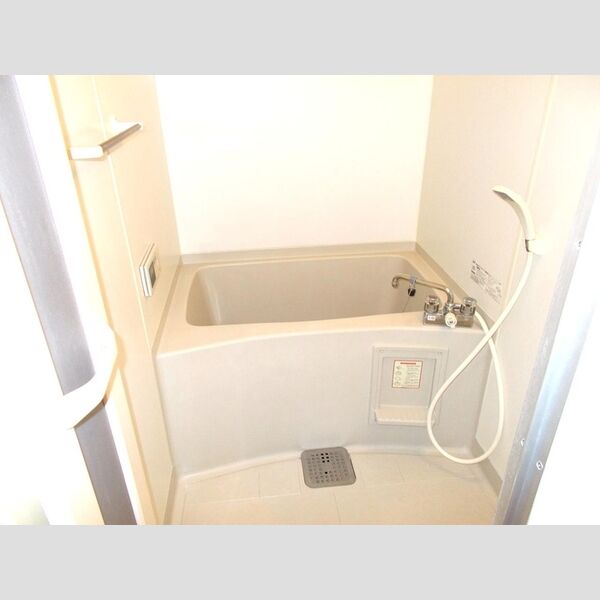 アンソレイユ港南台103号室 ユニットバス