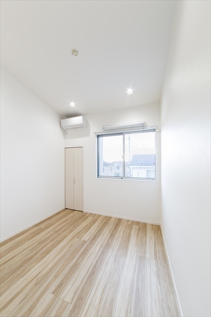 ＢＬＥＳＳ　相模大野2階 エアコン　クローゼット