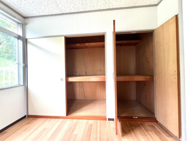 成田市高戸建て 収納