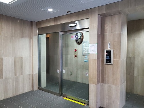 桜木町堂ノ下マンション5階 オートロック　※2024年6月撮影
