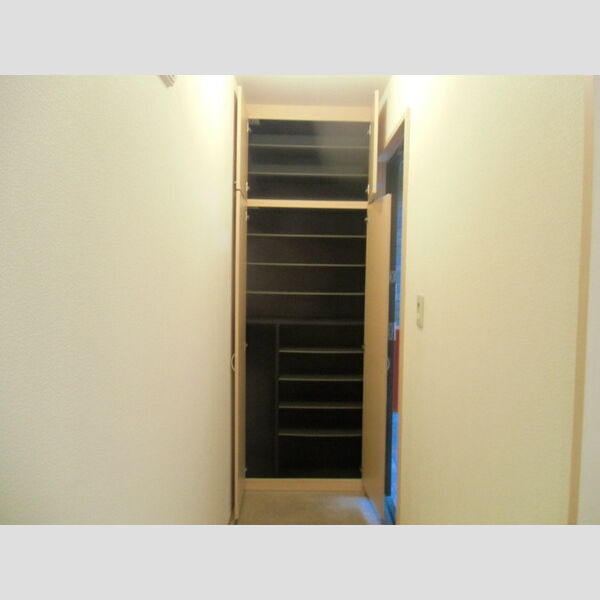 ヴェルクレール　壱・弐番館 弐101(シューズボックス)