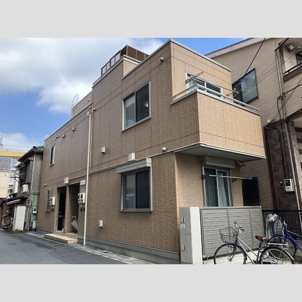 オット・ラルゴの外観画像