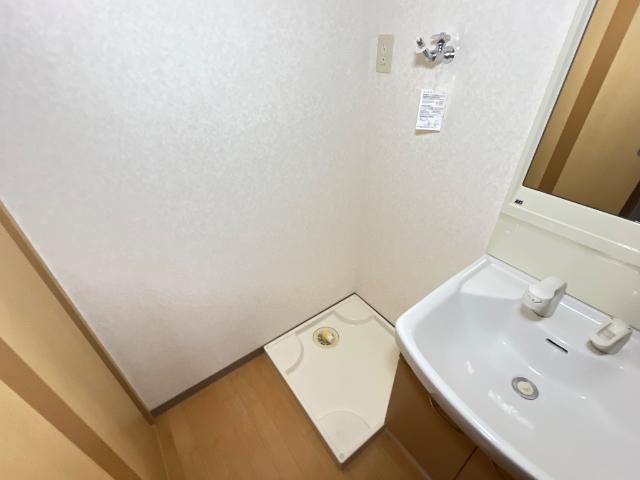 ローザ　オノモン202号室 洗濯機置場