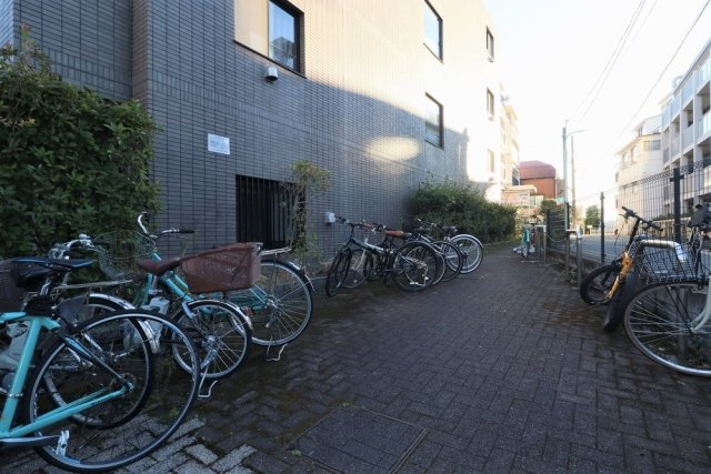 ルーブル恵比寿サウスガーデン5階 駐輪場