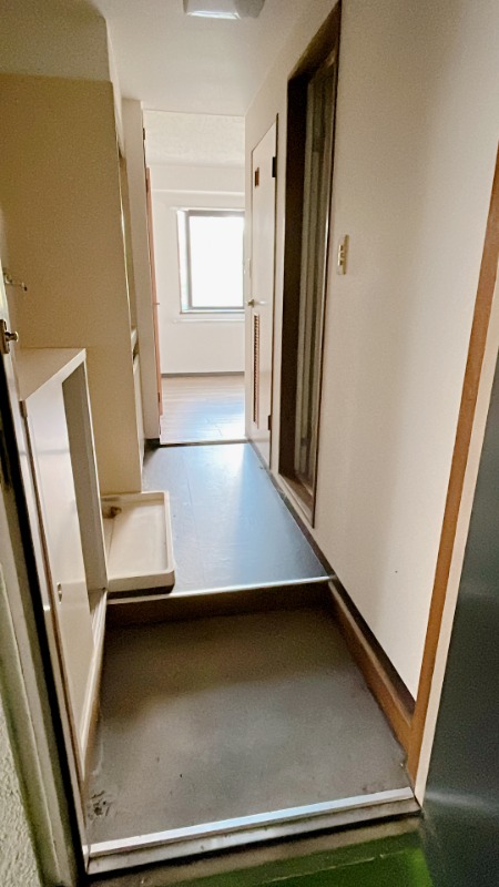 トマトビル1階 玄関