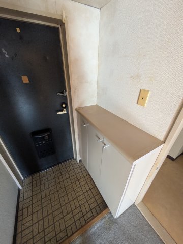 ベルヴィル杉田Ⅲファミーユ棟 玄関