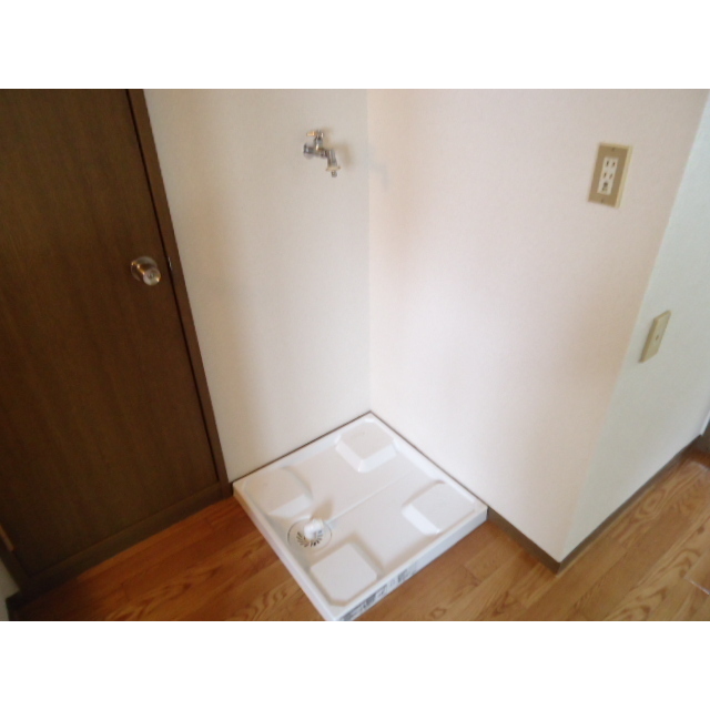 美登利ハイツ0103号室 洗濯置き場