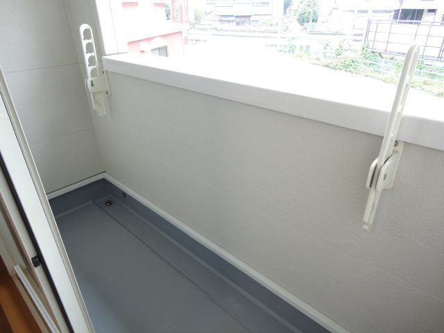 コンフォース202号室 ハンガーモール（洋室）