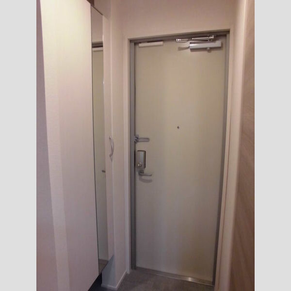 エヴァーラスティング千葉302号室 玄関