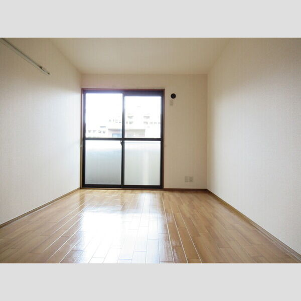 ファミール千葉寺203号室 洋室