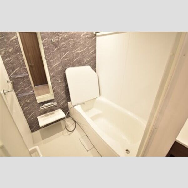 Premium Court バス