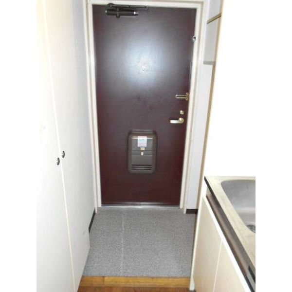 エステート富士見 玄関