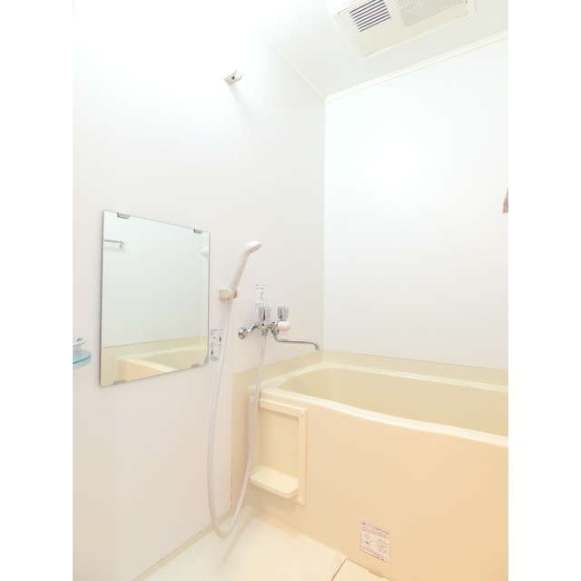 ソレイユ藤が丘102号室 バス・トイレ別