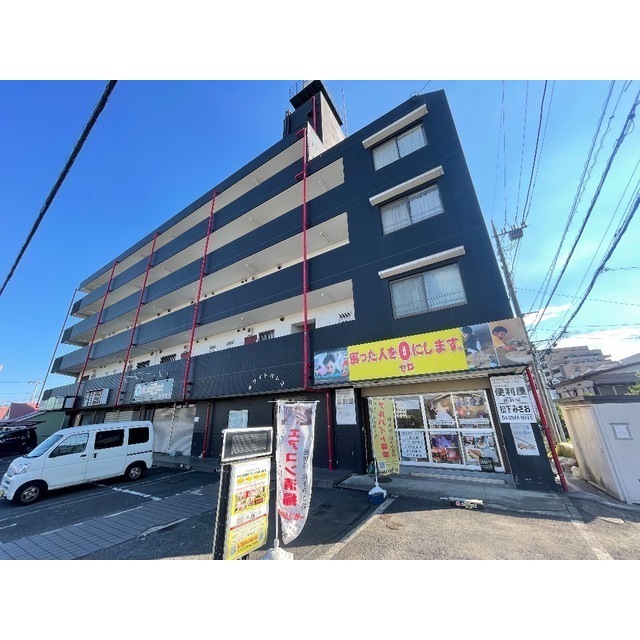 ホワイトパレスの外観画像