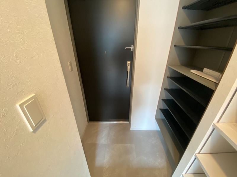 CREAL新高円寺2階 玄関