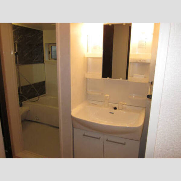 セレッソ 洗髪洗面化粧台