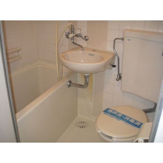 ヴィラ・フローラス2階 内観