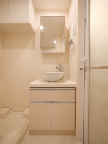 PREMIUM CUBE G 三軒茶屋1階 内観