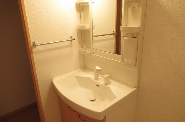 ルミナス砂川七番 洗髪洗面化粧台