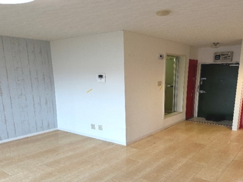 プチハビタナカヤ4階 内観