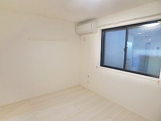 サイドガレージ矢部 リビング