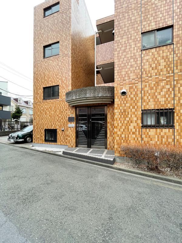 アミティー烏山2階 エントランス