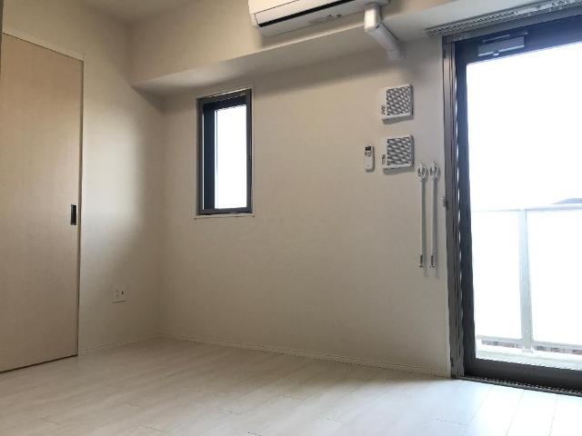 クレスト　タイガー401号室 室内