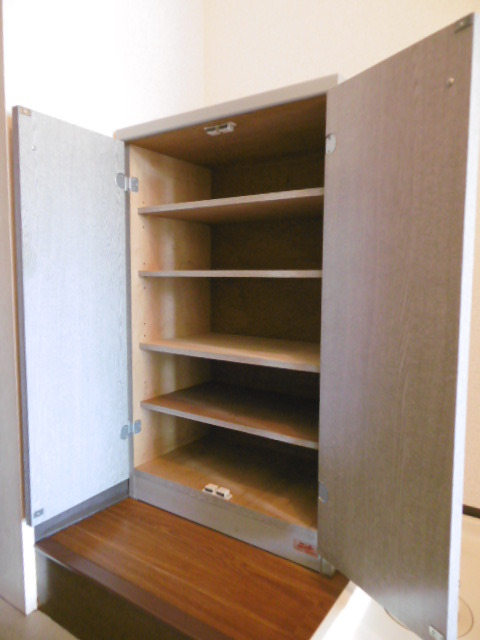 第２今泉ビル 下駄箱