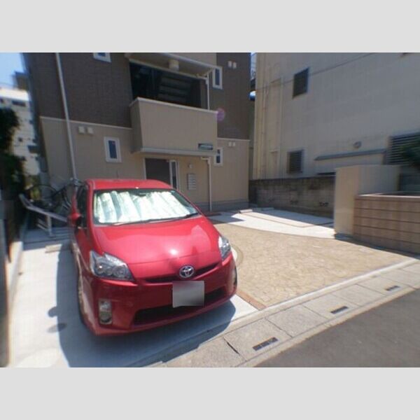 ヴィラ北越谷 駐車場