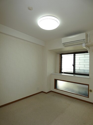 ライオンズマンション渋谷道玄坂11階 洋室約5.2畳　※内装前