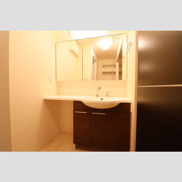 エテルナ 洗髪洗面化粧台