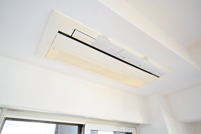 サンウッド目白台 エアコン（リビング）