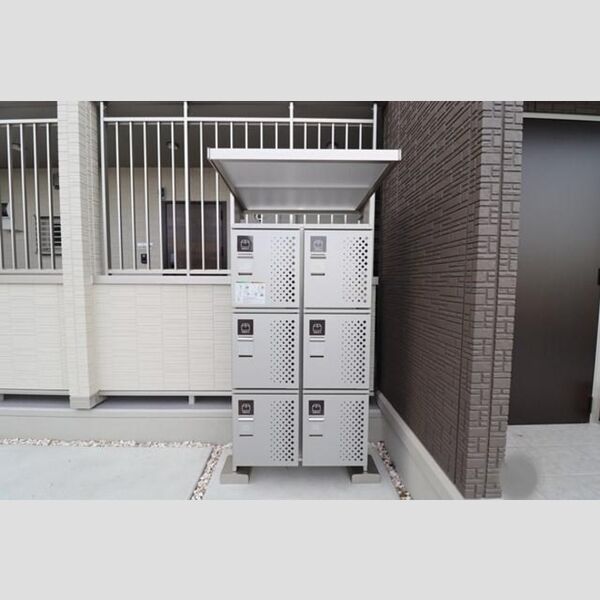 ボヌール305号室 宅配ボックスあり