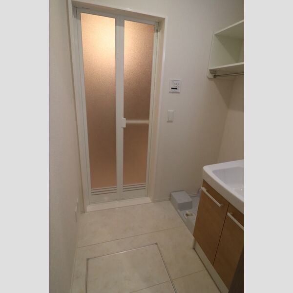 Asset-Court花小金井南町101号室 洗面脱衣所