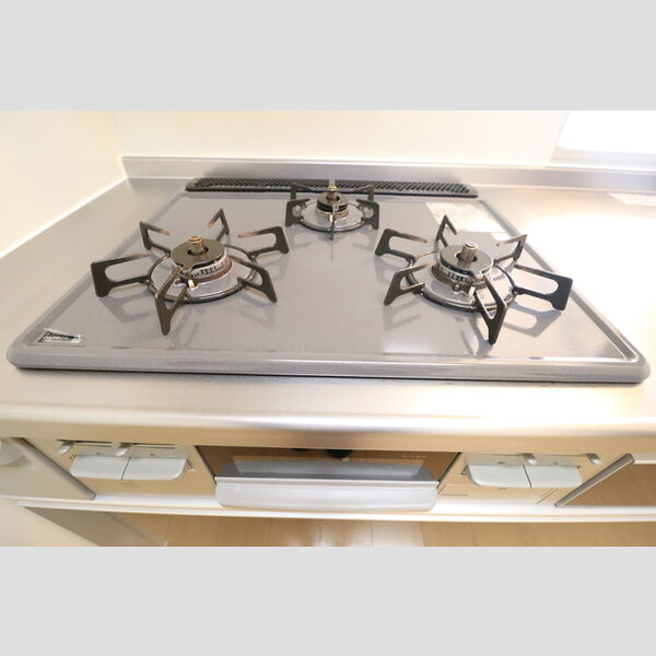 カーサ石原　B 3口コンロ