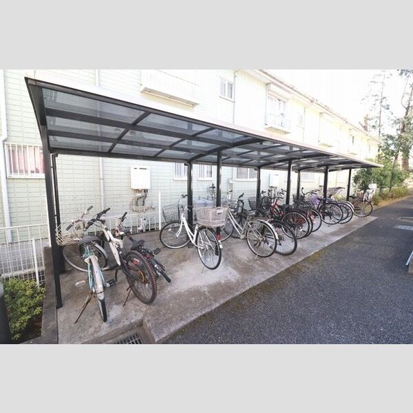 パラシオン中尾　Ⅲ 駐輪場