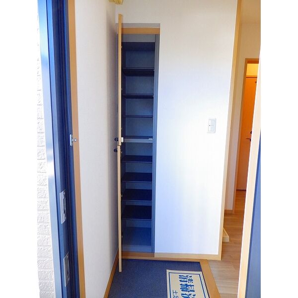 リュエル湘南 シューズボックス