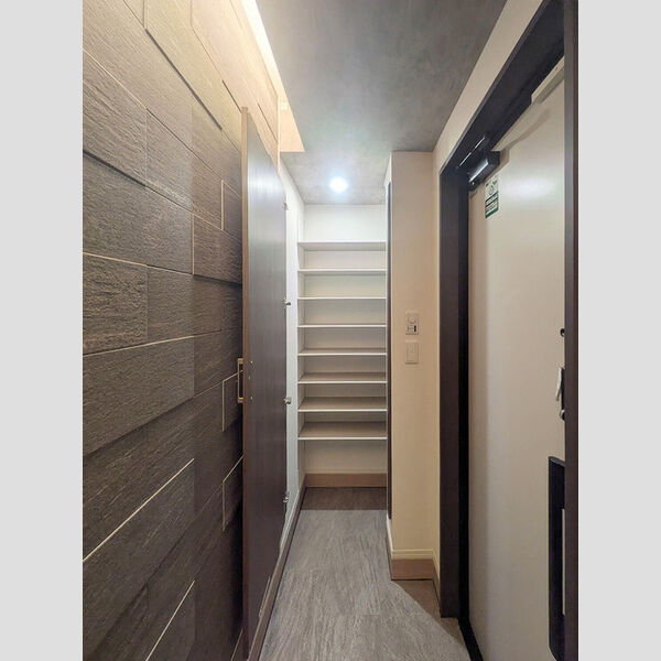 アニヴェルセル101号室 シューズボックス