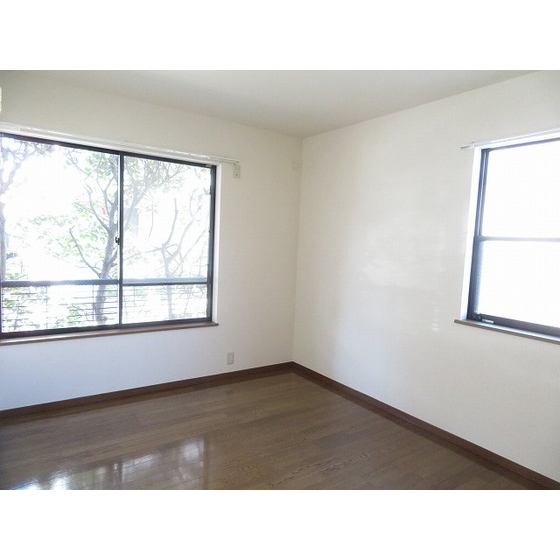 エステートピア・ｕ１号棟 洋室1