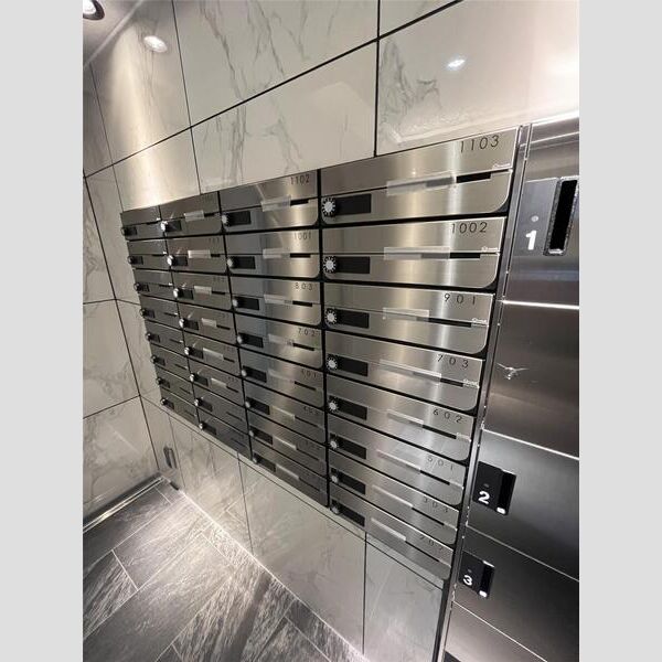 S-RESIDENCE横浜大通り公園1103号室 エントランス