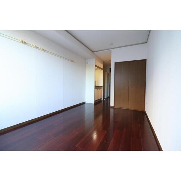 ハビタス調布111号室 リビング