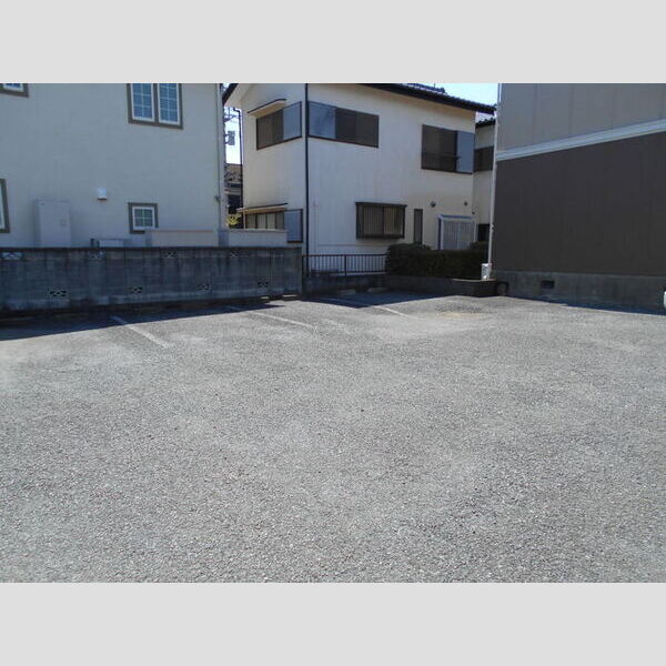 メゾンアルファ103号室 駐車場です!