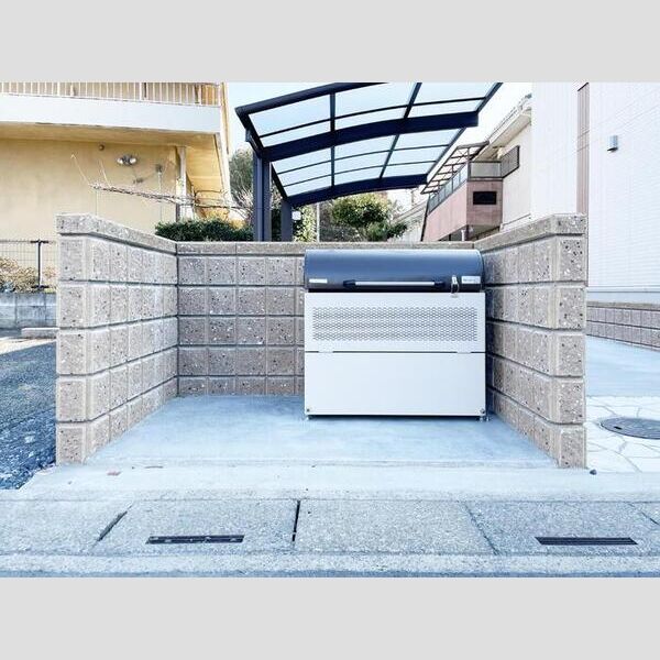 メゾンコスモス ゴミ置き場