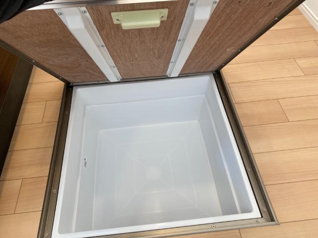 ヴァンベール102号室 床下収納