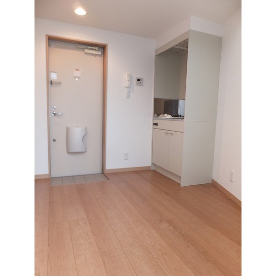 クレスト立川 内観