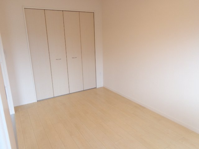 ハーモニーヒルズ 洋室