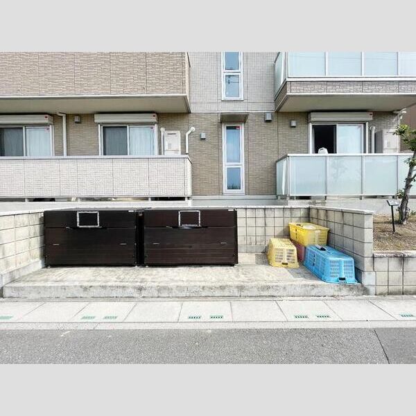 ロイジェントパークス レイクタウン Ⅲ　B ゴミステーション