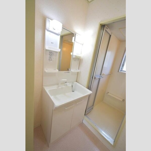 ハビテーションWADA 洗髪洗面化粧台